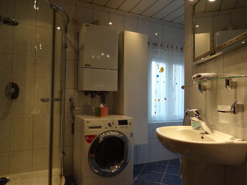 Ferienwohnung Huttenstrasse 22C Würzburg Zimmer foto